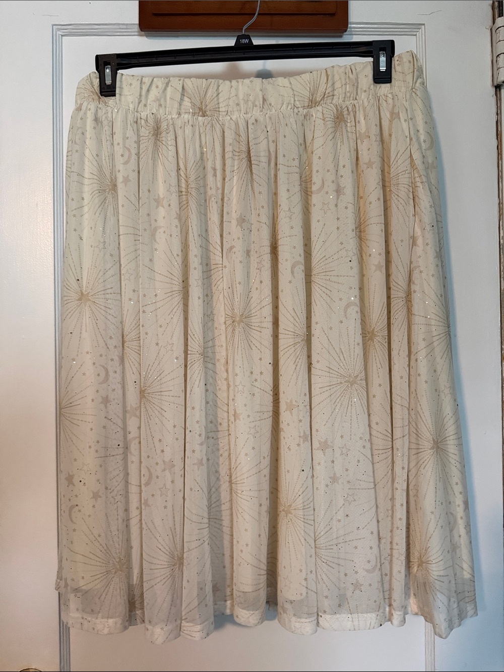 Torrid Cream Midi Skirt with Gold Starburst Print size 2X